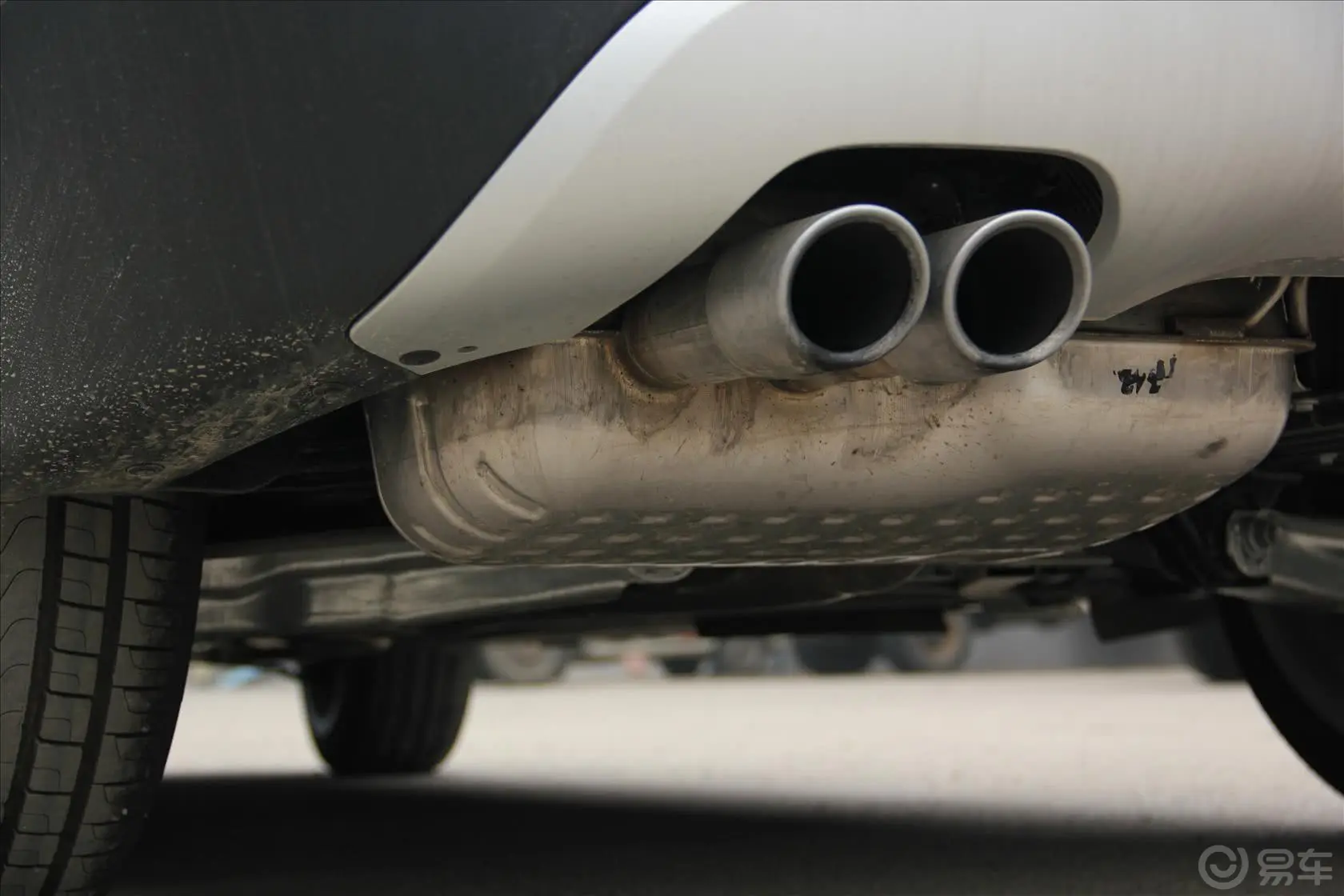宝马X1xDrive28i X设计套装排气管（排气管装饰罩）