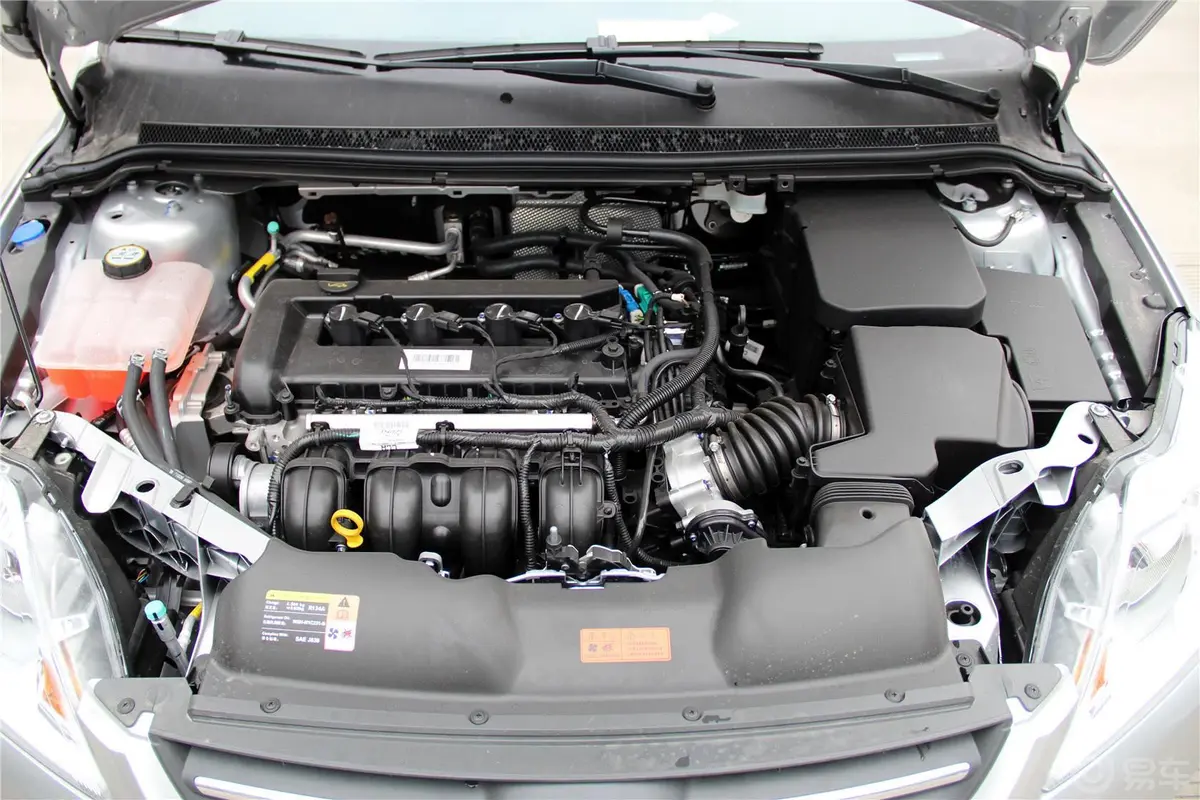 福克斯三厢 经典款 1.8L 自动 基本型发动机