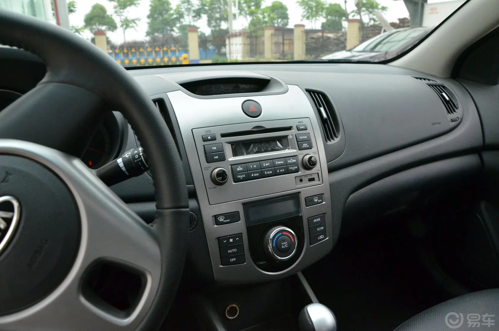 福瑞迪1.6L 自动 Premium中控台驾驶员方向