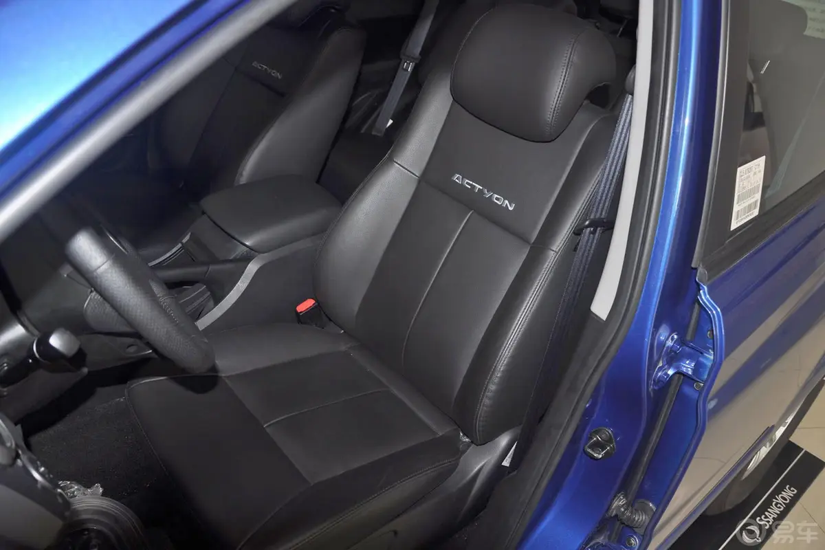 爱腾2.0T 自动 四驱 豪华导航版  柴油驾驶员座椅