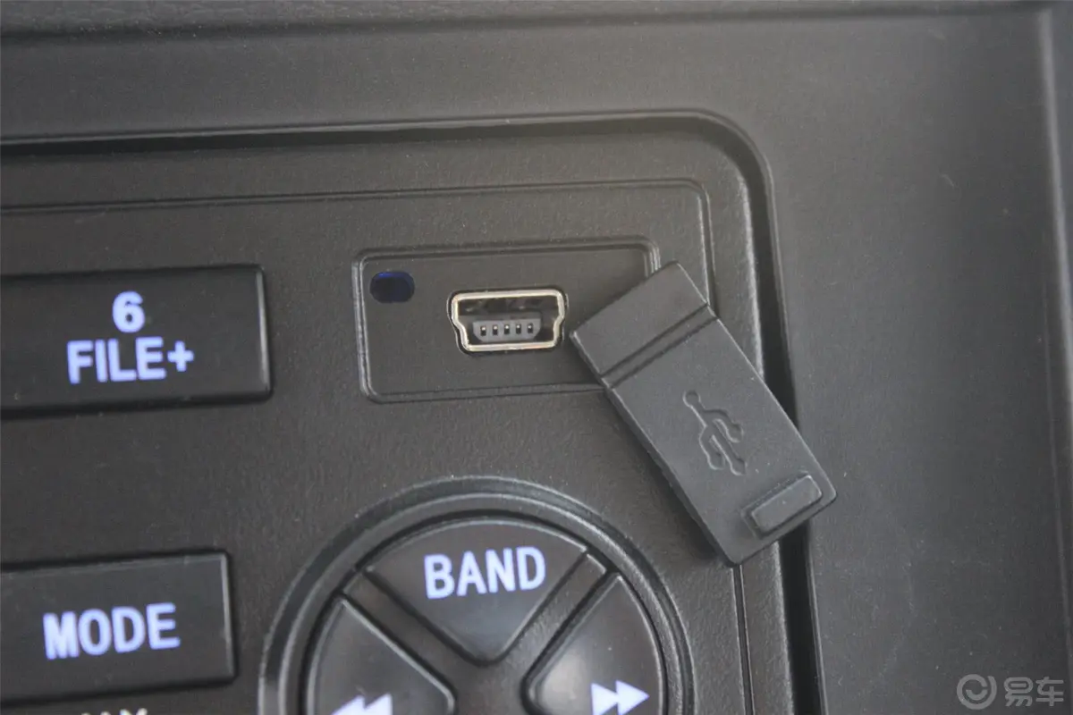 帅客1.5L 手动 舒适型 ZN6441V1W4(国IV+OBD)USB接口
