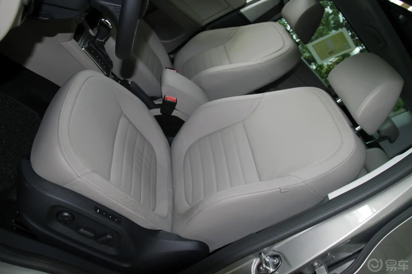 Yeti(进口)1.8L 双离合 尊享版驾驶员座椅