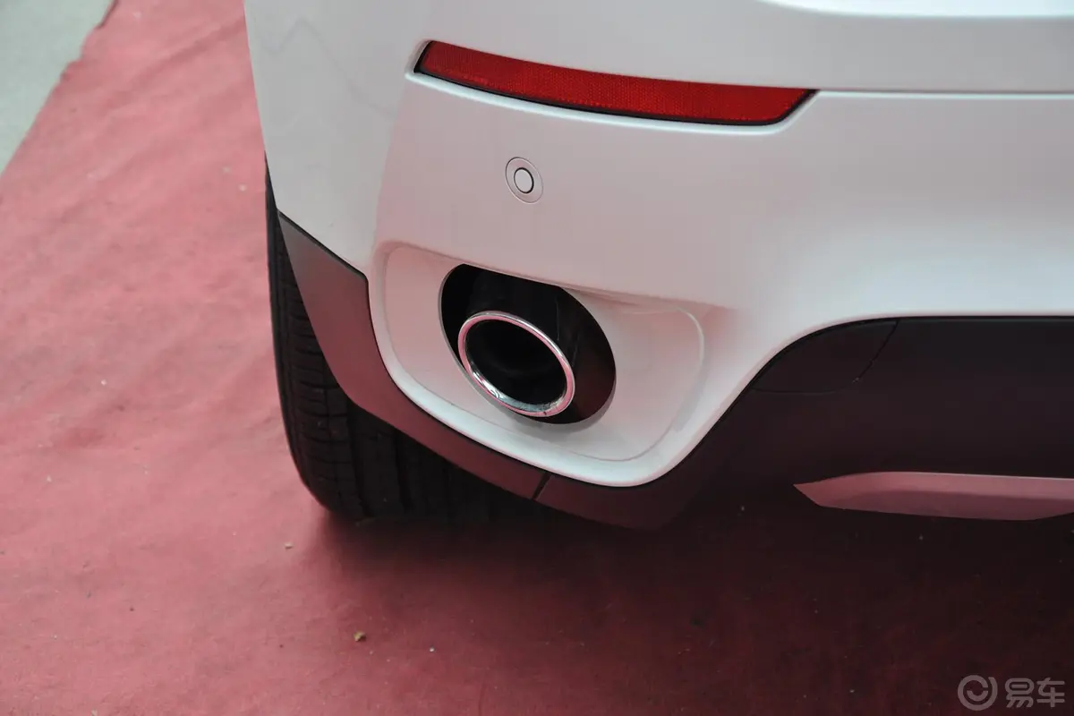 宝马X6xDrive35i 美规版排气管（排气管装饰罩）