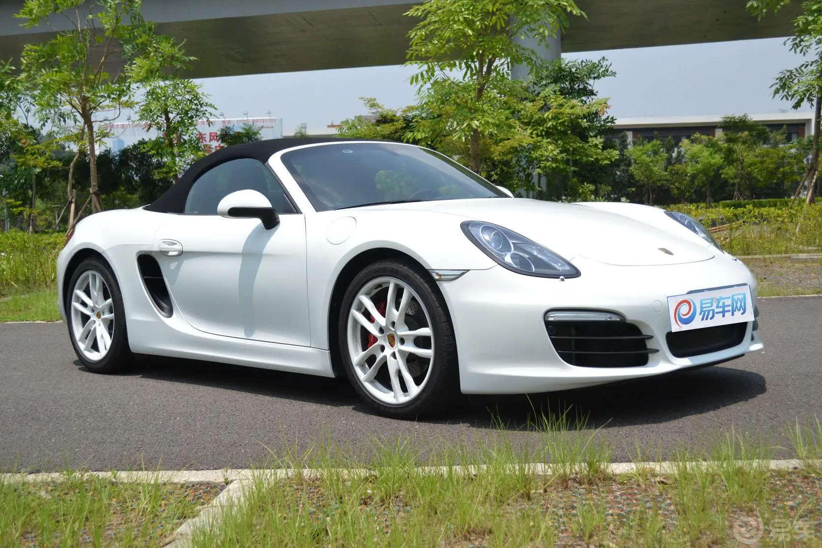 BoxsterBoxster S 3.4侧前45度车头向右水平