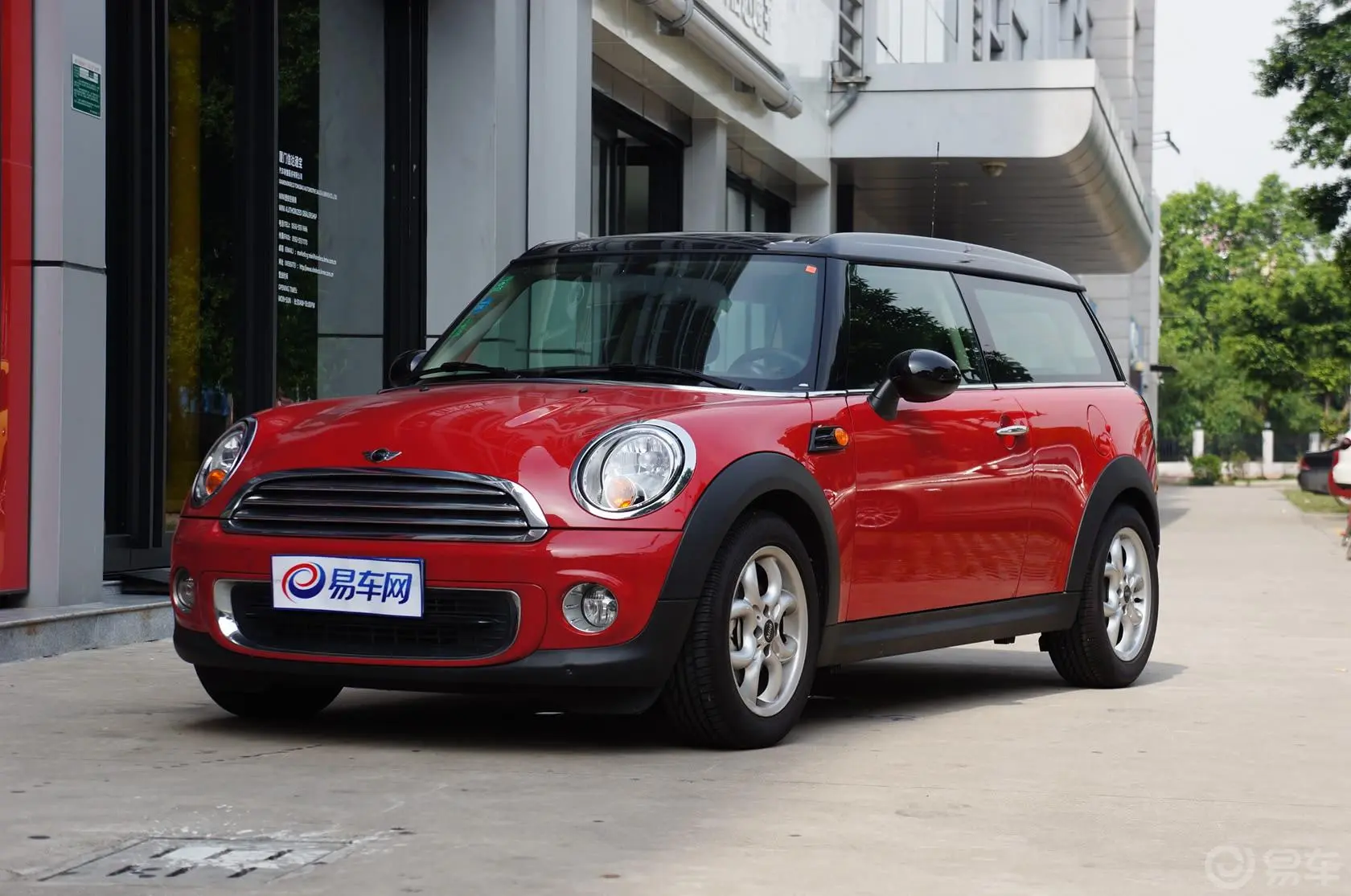 MINI CLUBMANCOOPER Excitement侧前45度车头向左水平