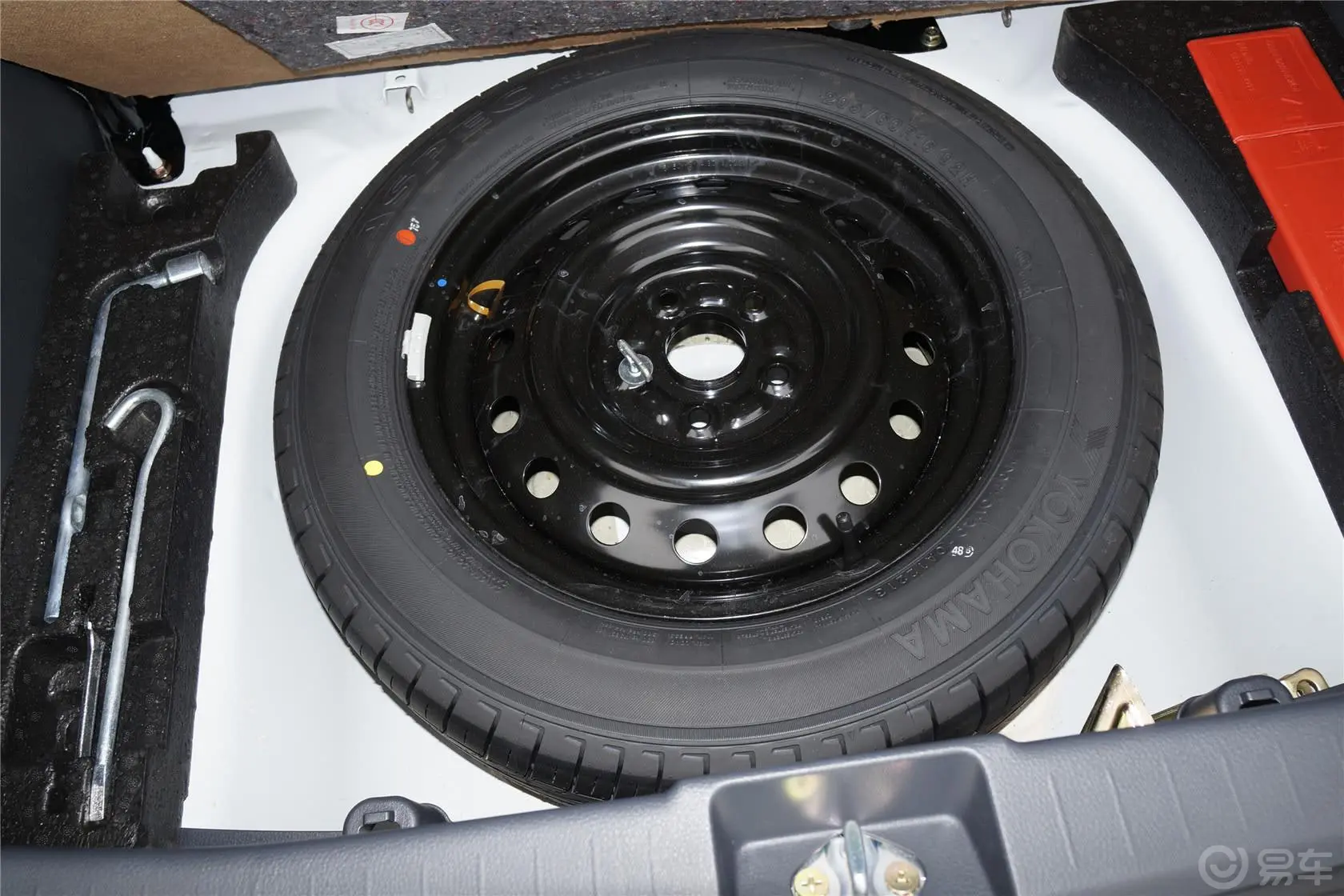 天语 SX4两厢 酷锐版 1.6L 自动 灵动型备胎