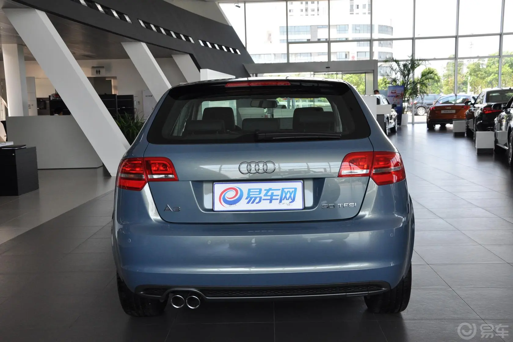 奥迪A3(进口)Sportback 30 TFSI 舒适型正后水平