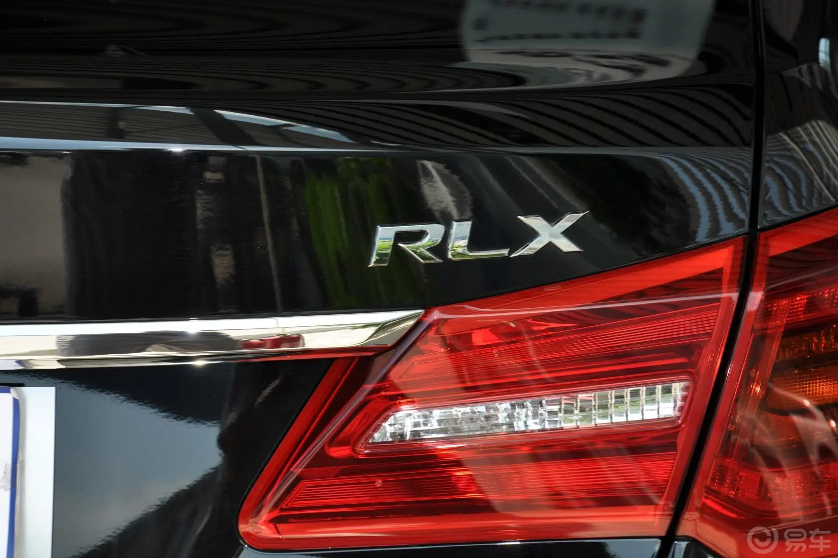 讴歌RLX3.5L尾标