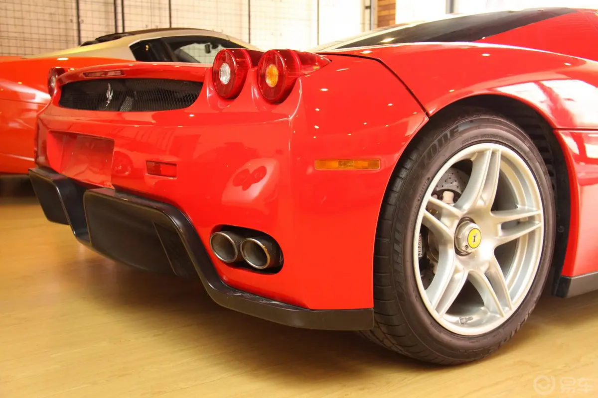 Enzo6.0L车尾局部