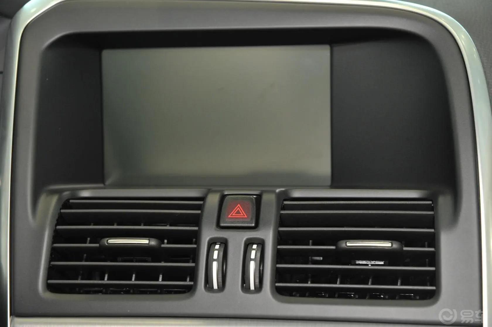 沃尔沃XC60(进口)3.0T T6 AWD舒适版音响显示屏
