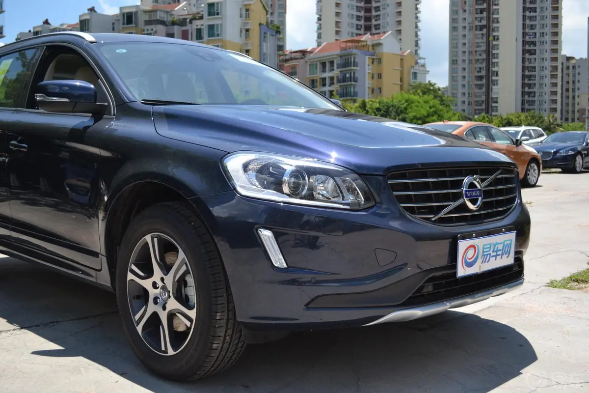 沃尔沃XC60(进口)2.0T T5 改款 智逸版外观