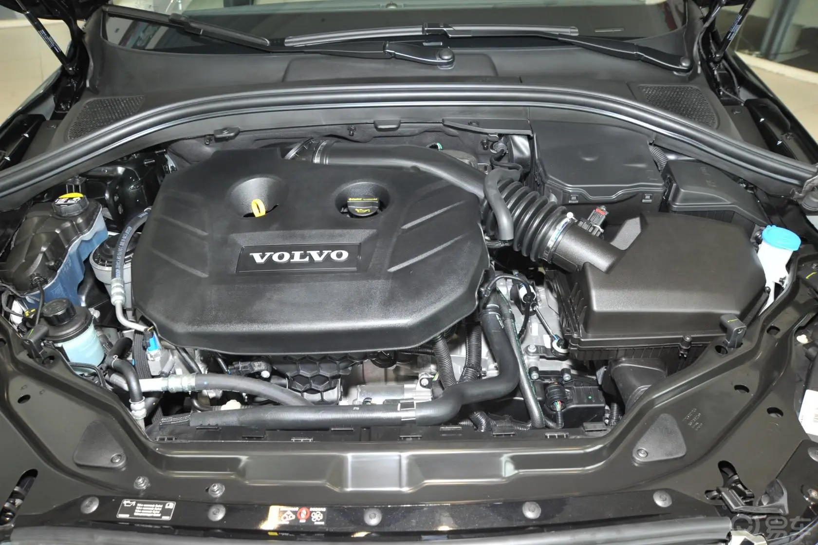 沃尔沃XC60(进口)3.0T T6 AWD智雅版发动机