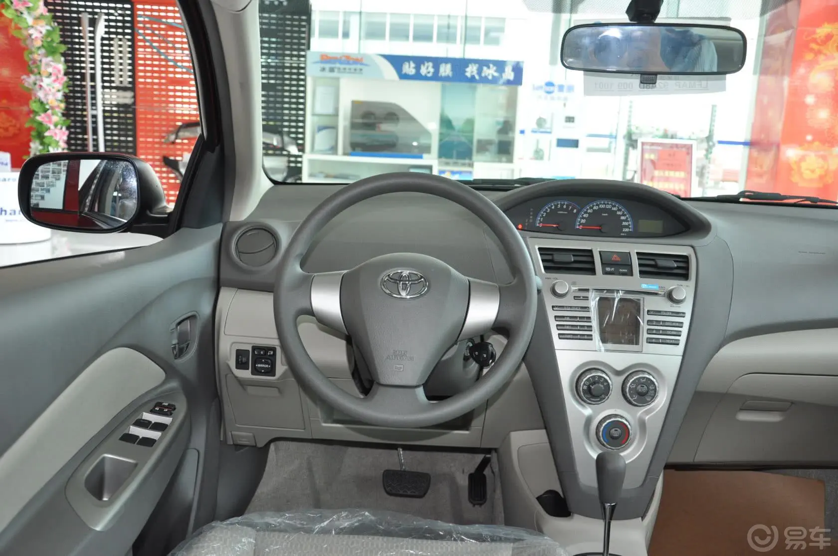 威驰1.6L GL-i 手动 型尚天窗版驾驶位区域