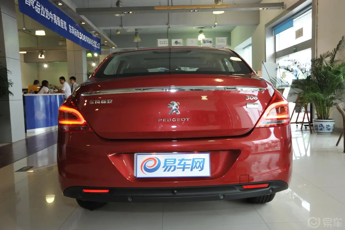 标致3081.6L 自动 优尚陈坤出色版外观