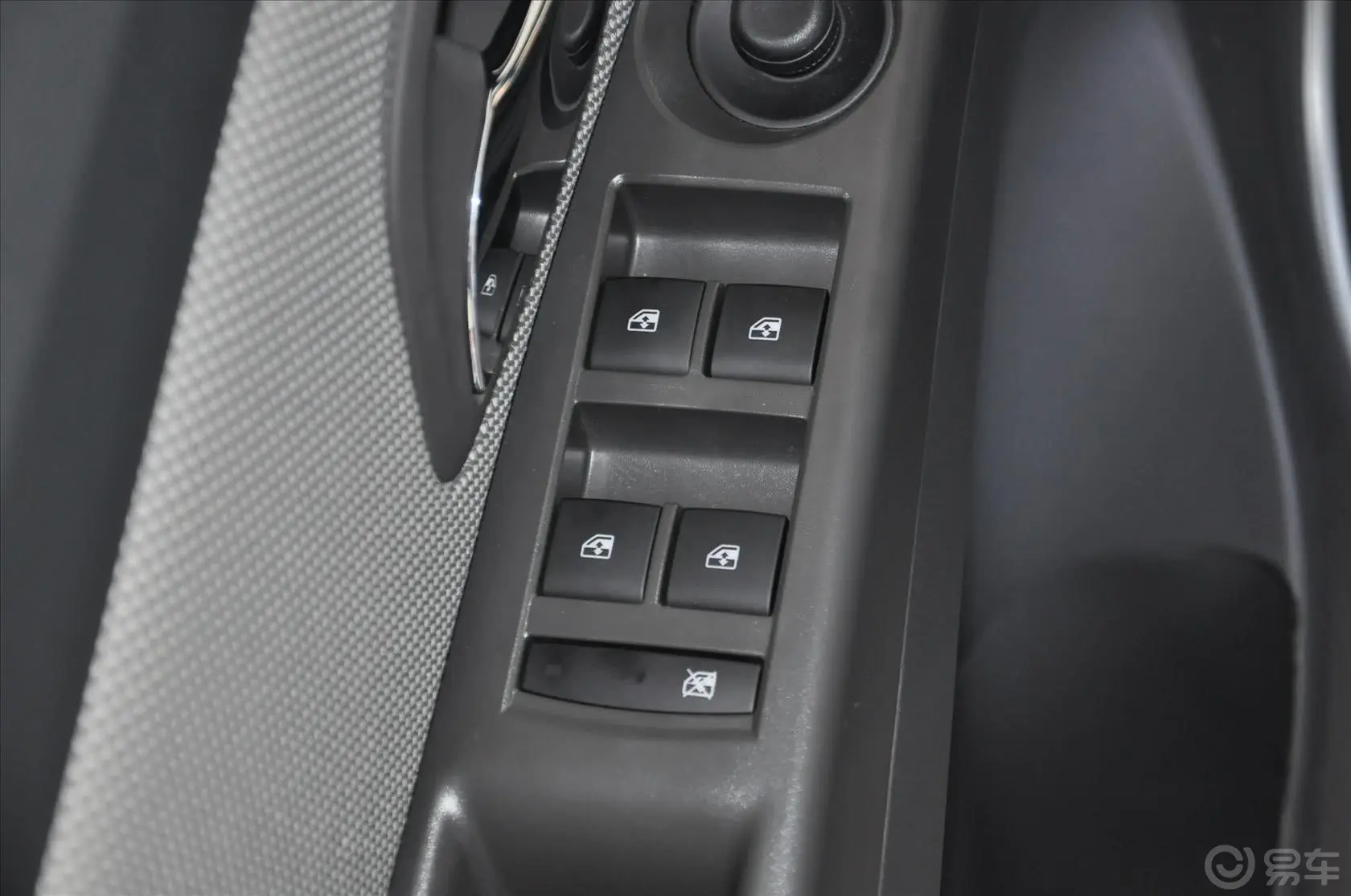 科鲁兹1.8L SE AT WTCC版车窗升降键