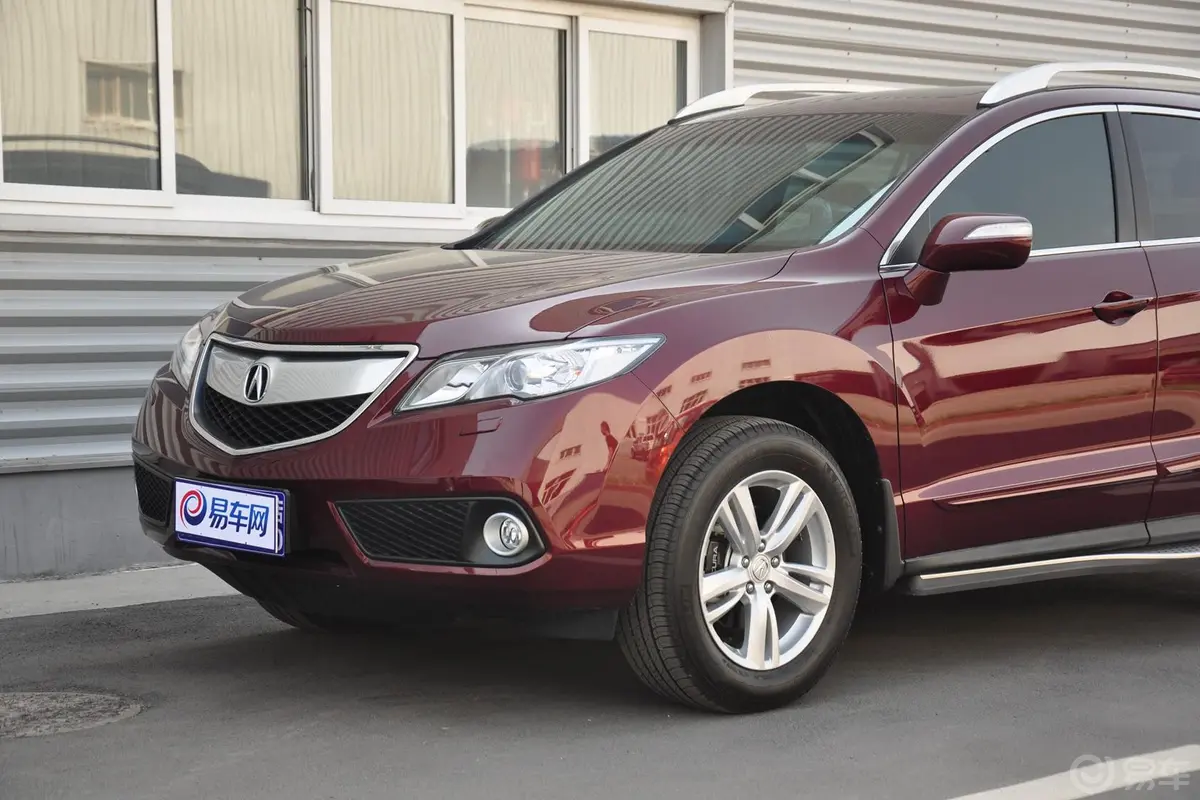 讴歌RDX(进口)3.5L V6车头局部