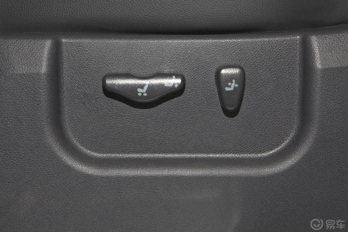 科雷傲(进口)2.5L 两驱 舒适版座椅调节键
