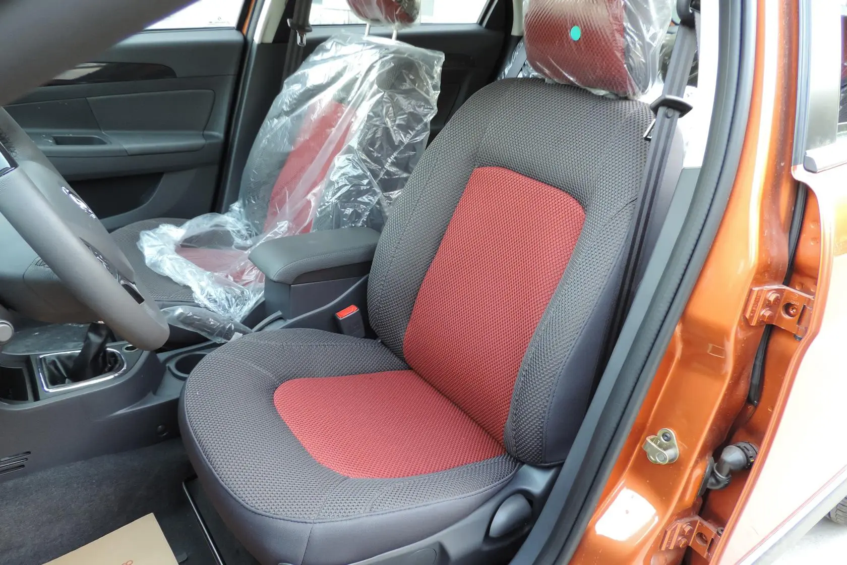 风神H30Cross 1.5L 自动 尊逸型驾驶员座椅