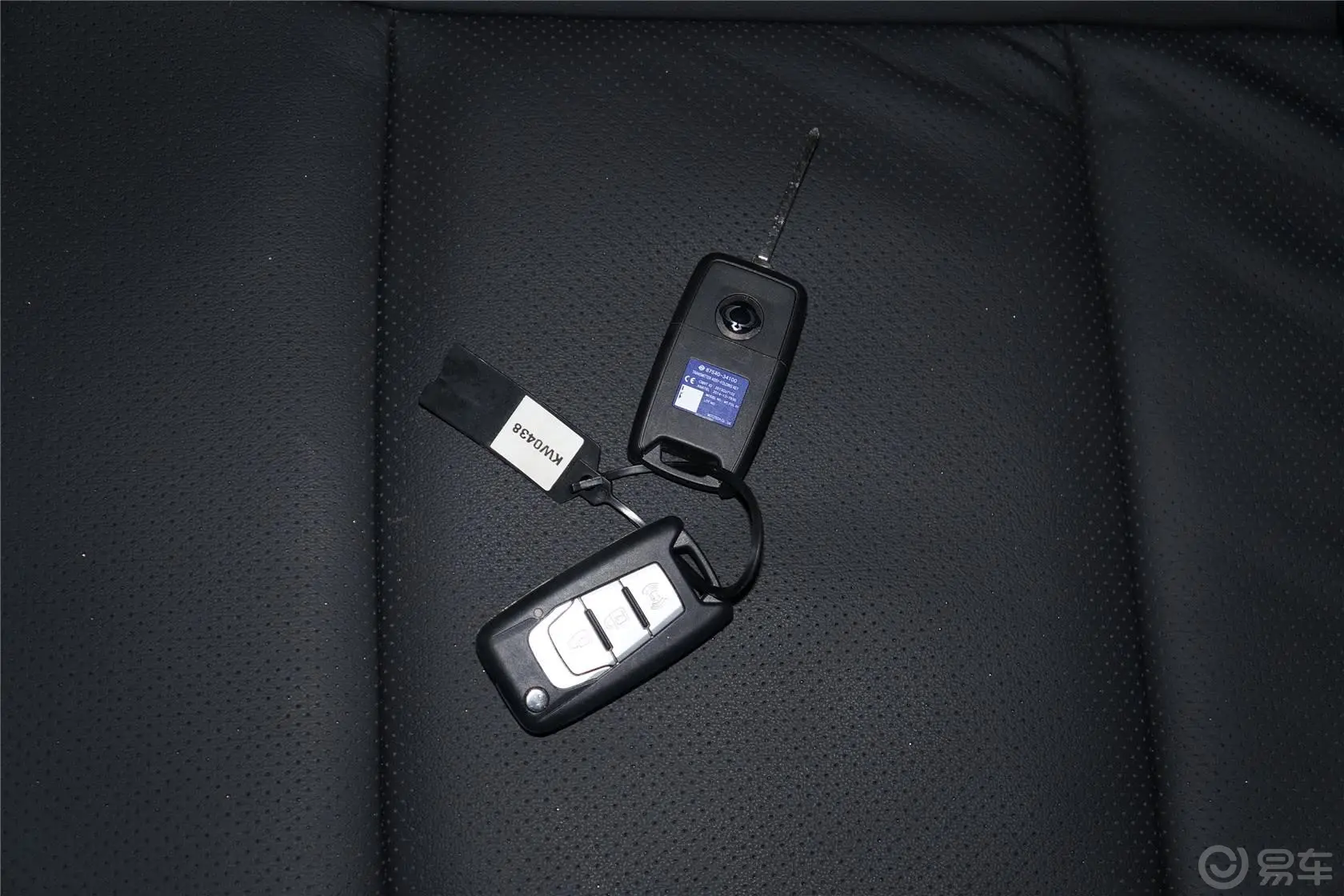 柯兰多2.0L 手动 两驱 舒适导航版 汽油钥匙