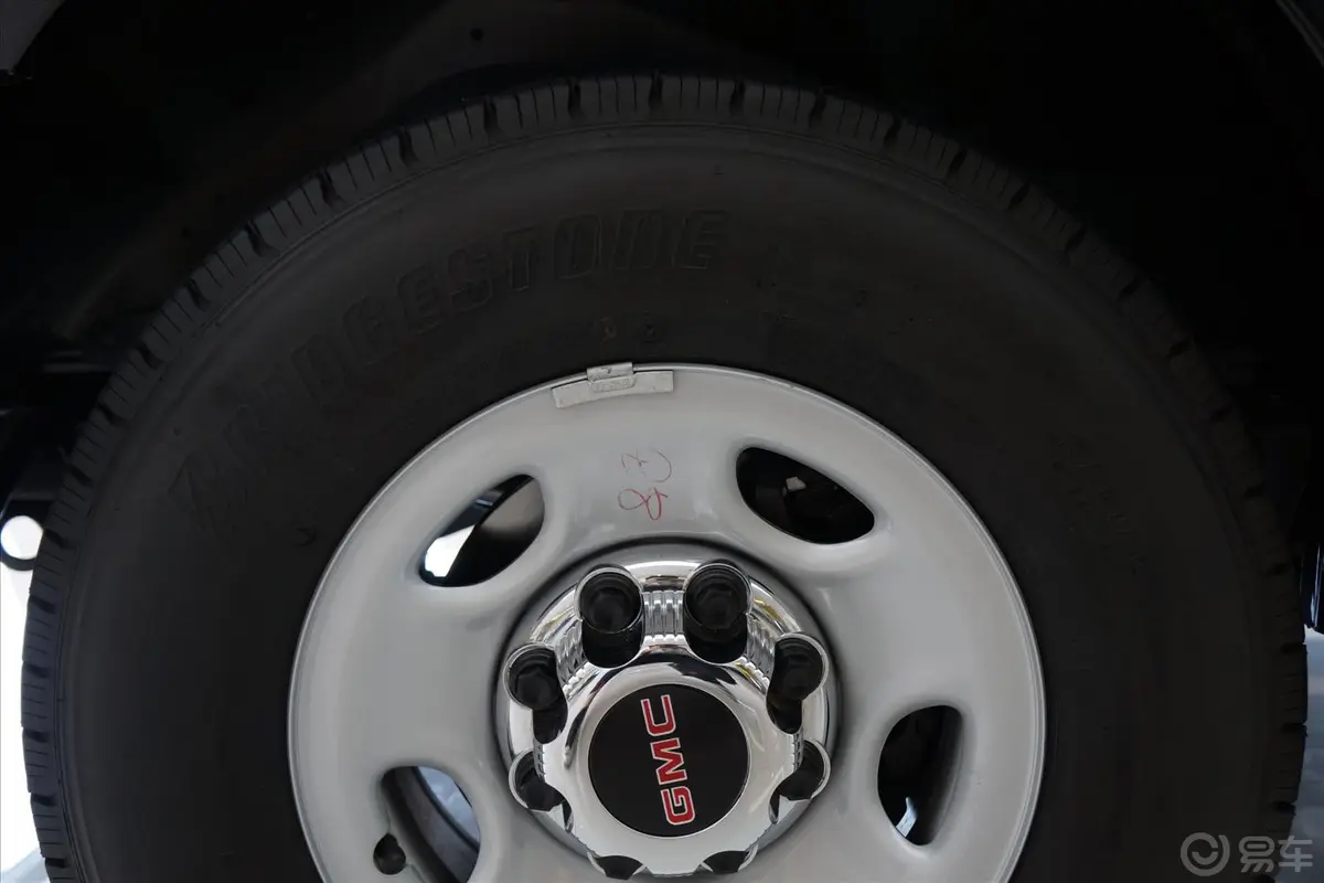 SAVANA3500标准版轮胎规格