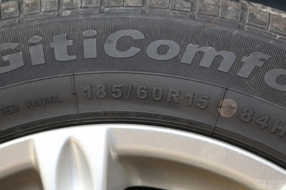 金刚2代 1.5L 手动 标准型轮胎规格