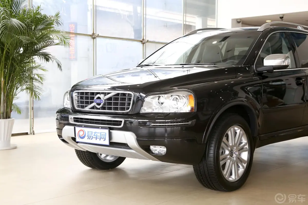 沃尔沃XC902.5T T5 豪华升级版车头局部