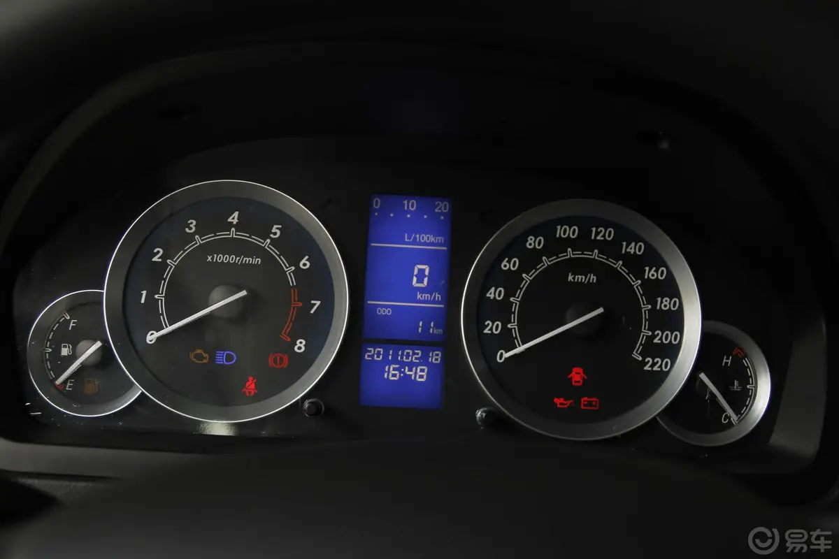 北京汽车E系列三厢 1.5L 自动 乐天版仪表盘背光显示