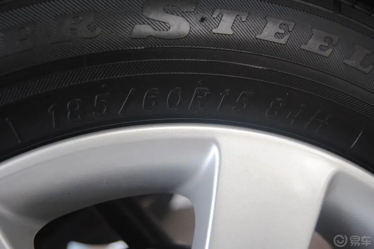派喜1.4L VVT 手动 尊贵型轮胎规格