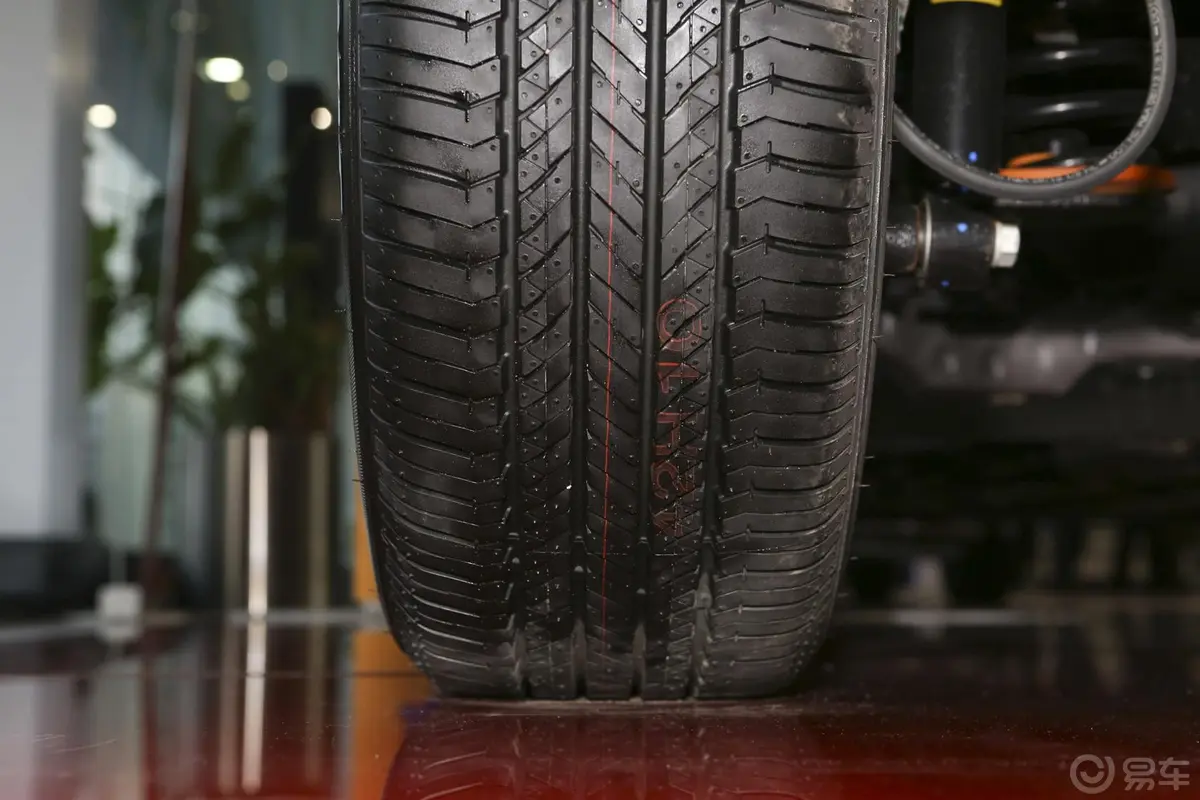 昂科拉1.4T GL 自动 都市领先型轮胎花纹