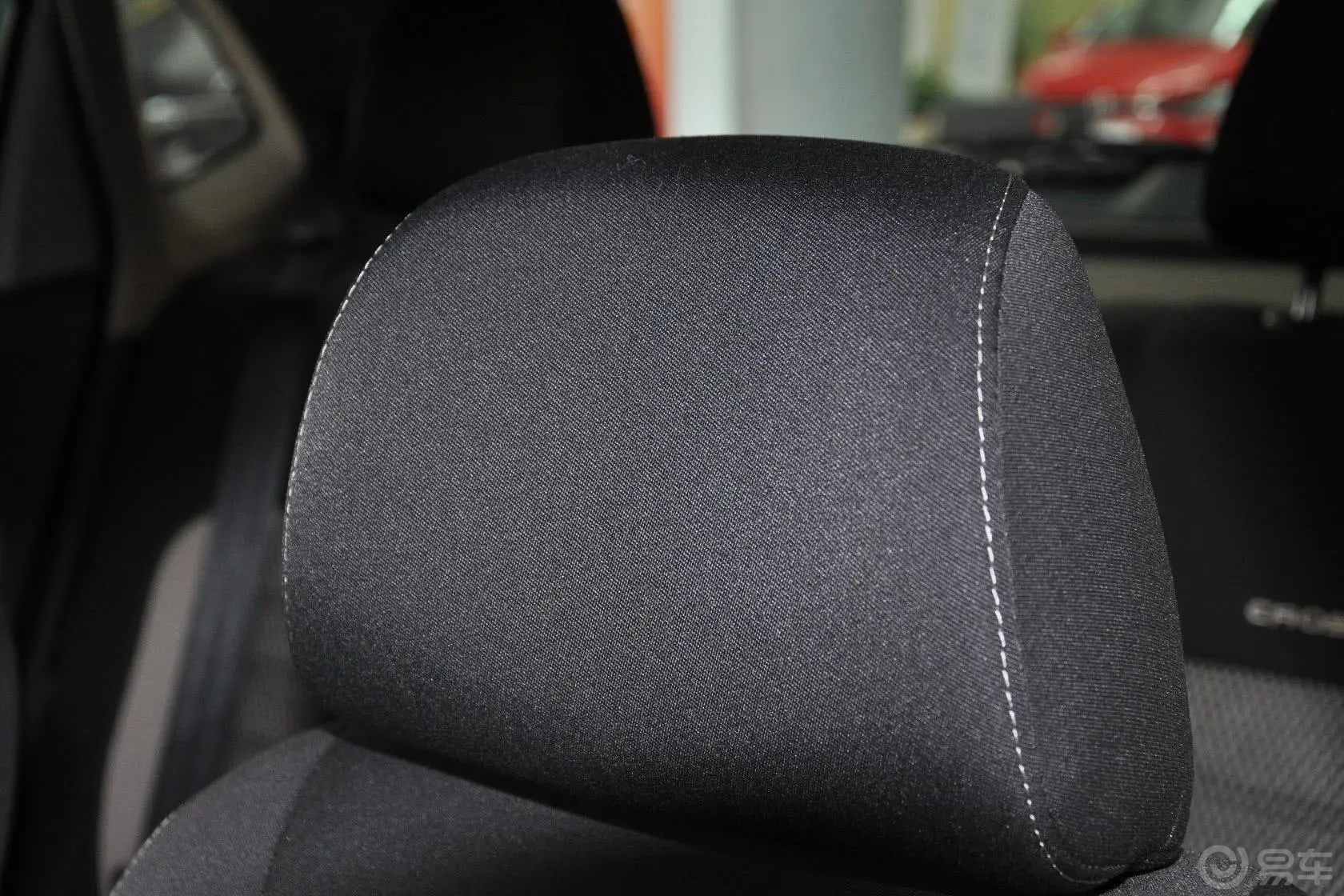 PoloCross 1.6L 手动驾驶员头枕