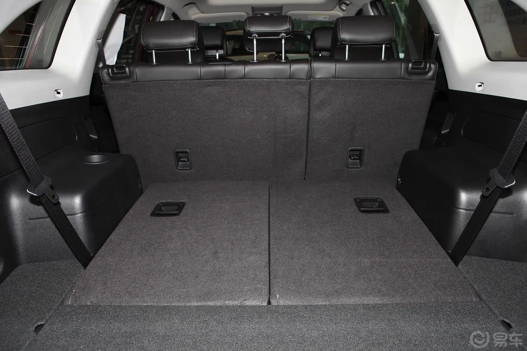 科帕奇2.4L 自动 7座城市版行李箱空间
