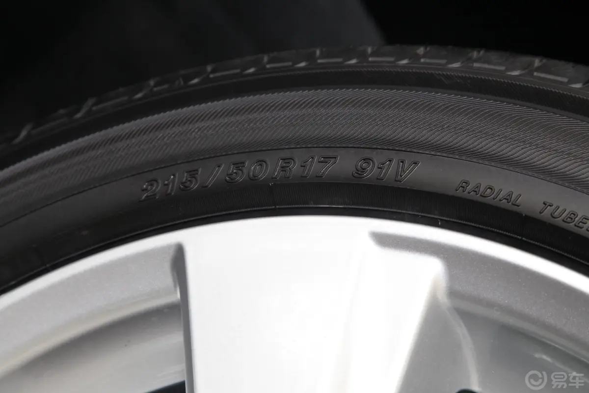 杰德1.8L CVT 豪华尊享型（五座）轮胎规格