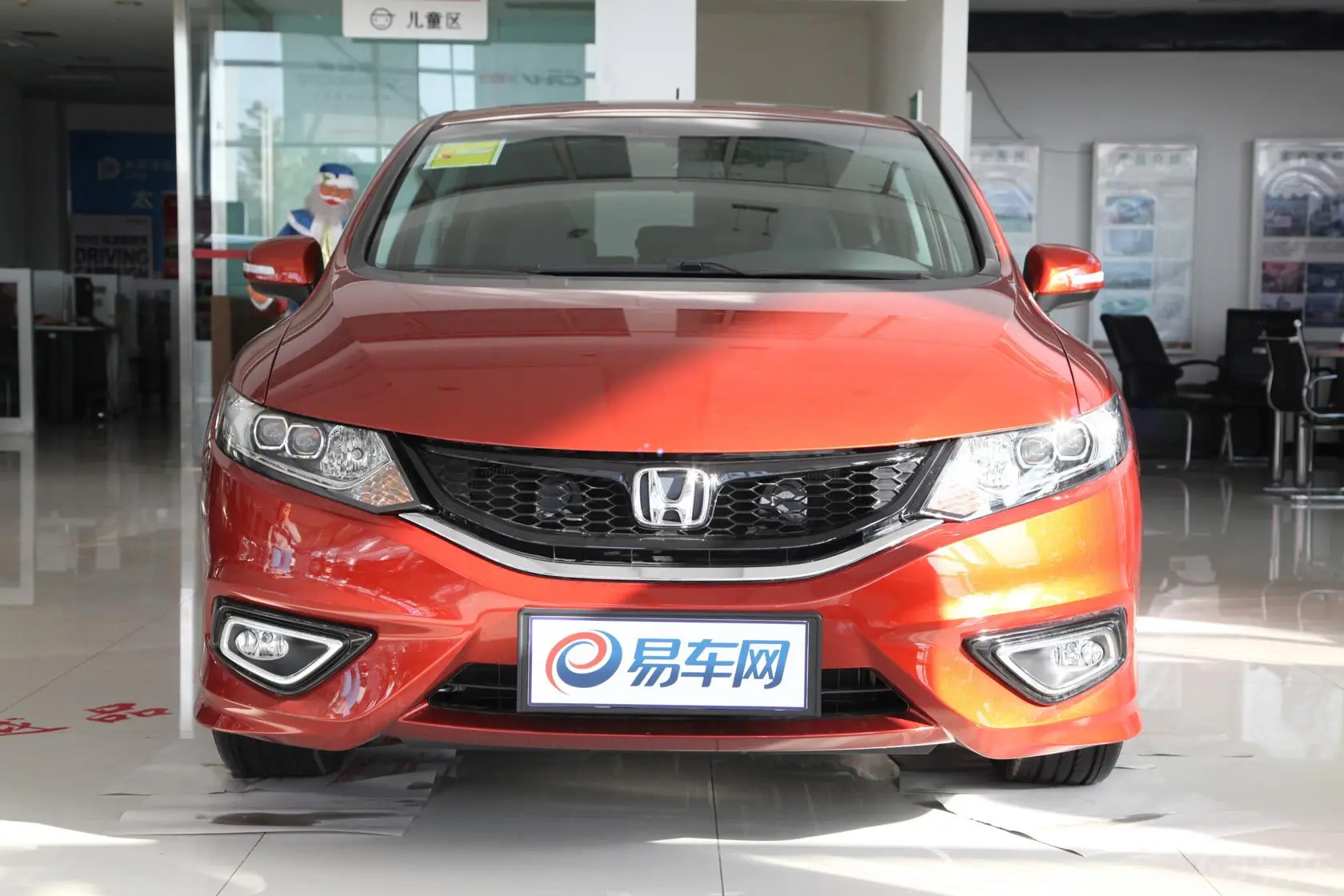 杰德1.8L CVT 豪华尊享型（五座）正前水平