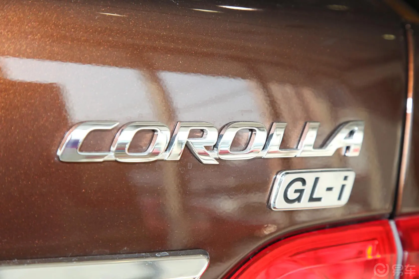 卡罗拉1.8L GL-i至酷版 6MT尾标