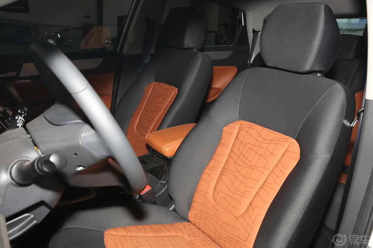 瑞风S52.0L 手动 尊贵版驾驶员座椅