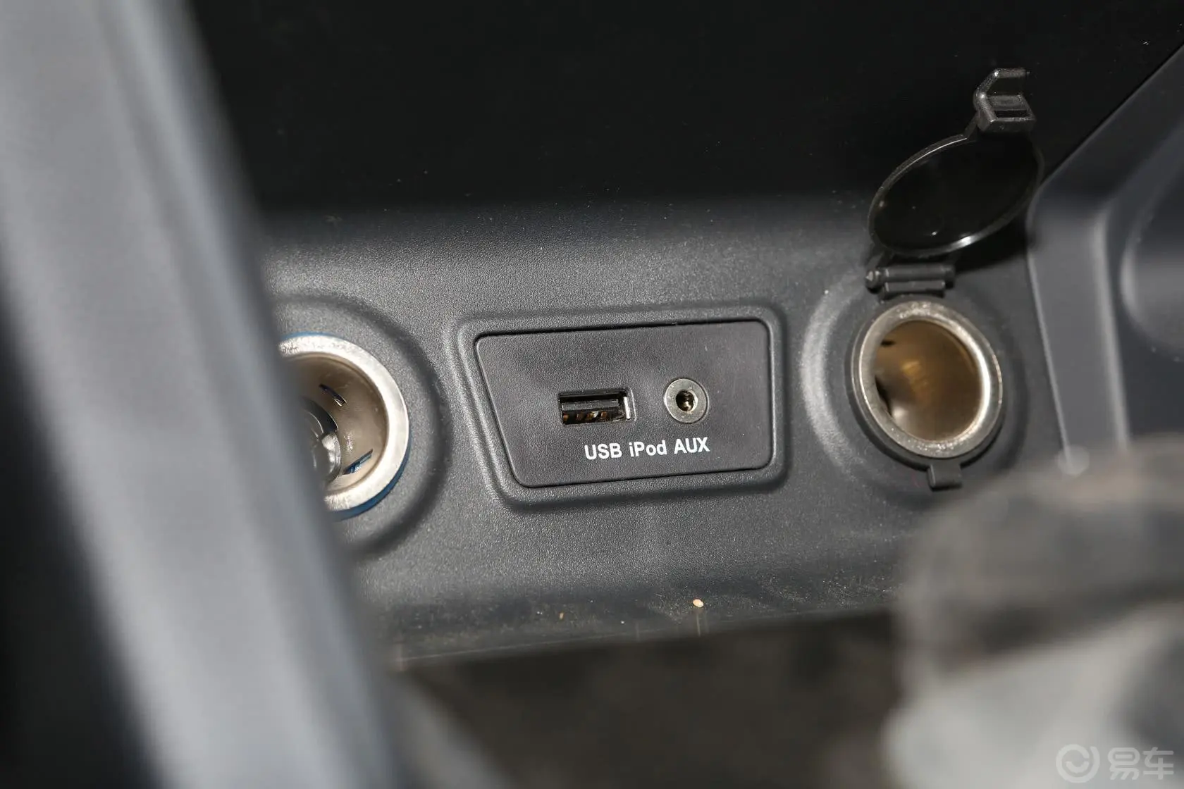 瑞风S52.0L 手动 尊贵版USB接口
