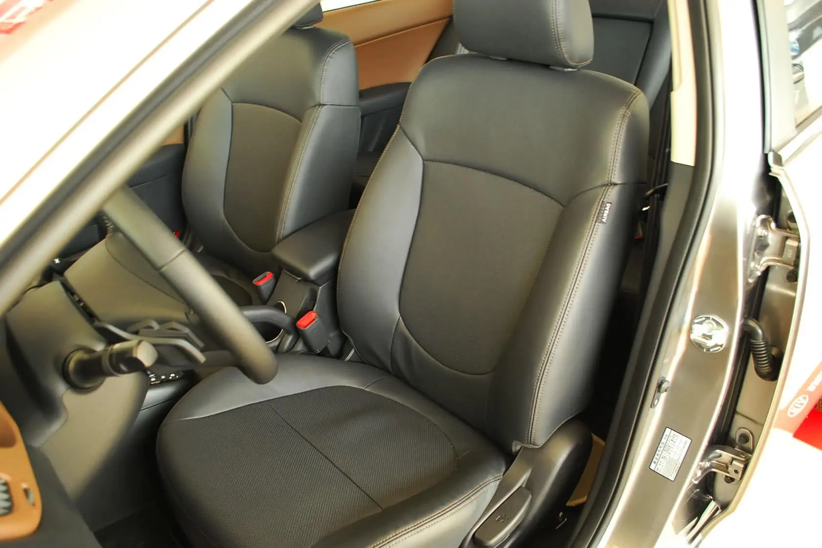 福瑞迪1.6L 手自一体 Premium Special驾驶员座椅