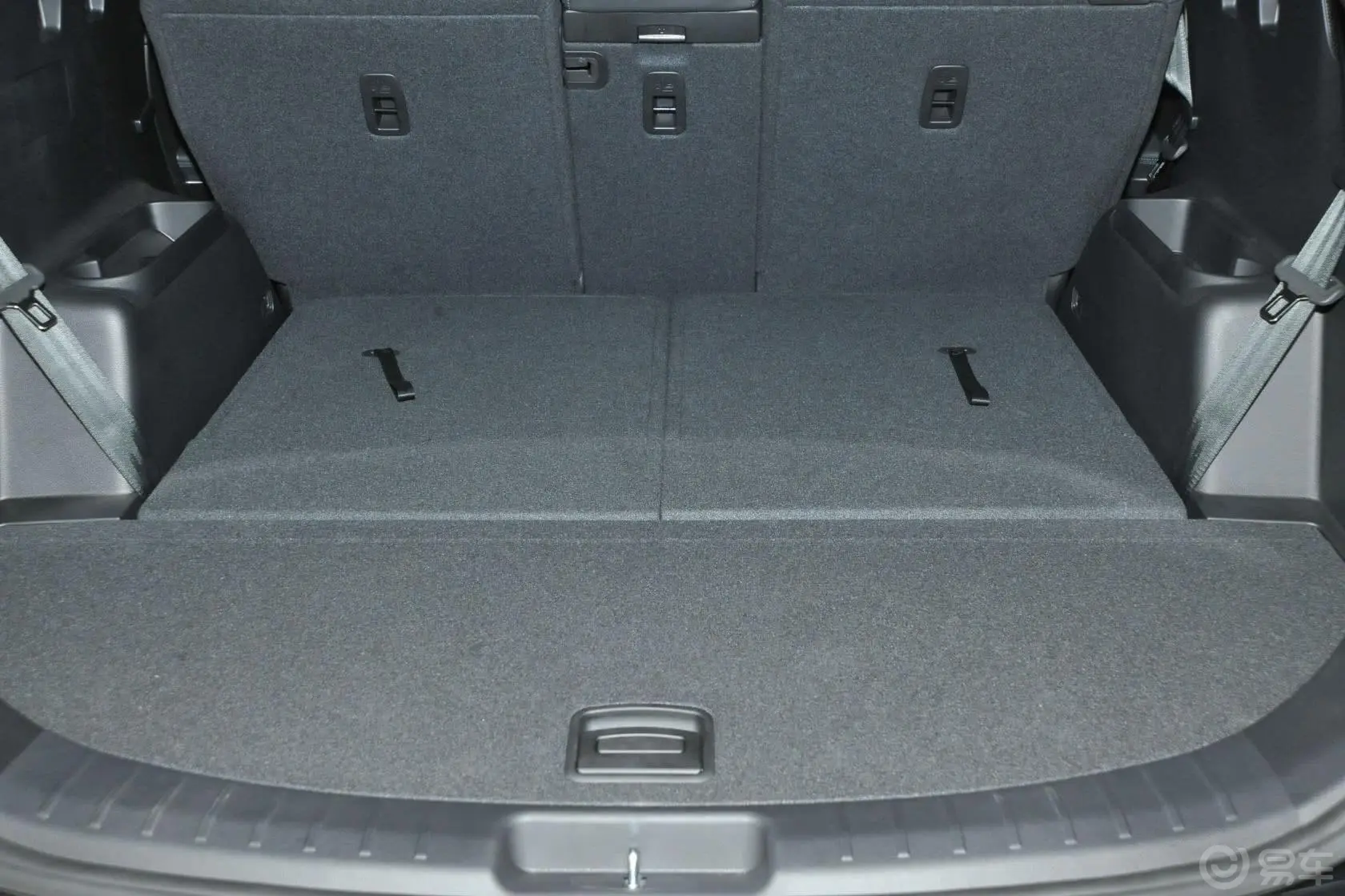 格越3.0L 自动 四驱 豪华版 7座行李箱空间