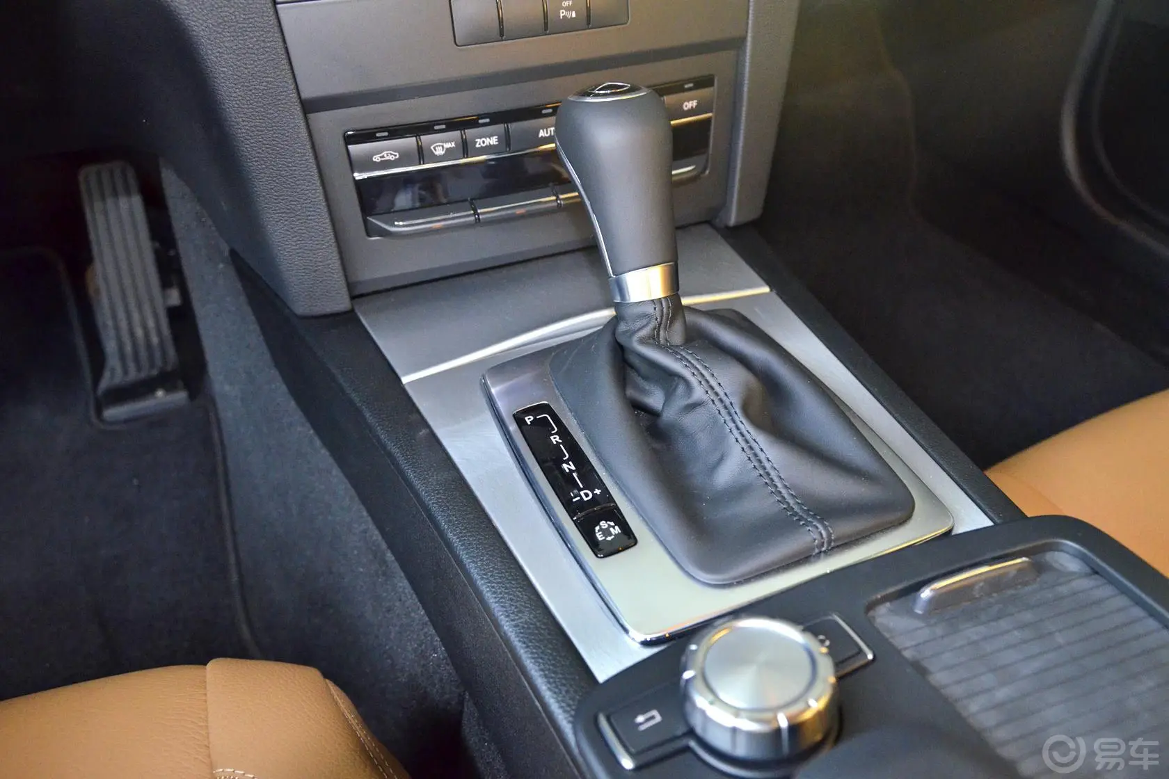 奔驰E级(进口)E200 CGI Coupe换挡杆