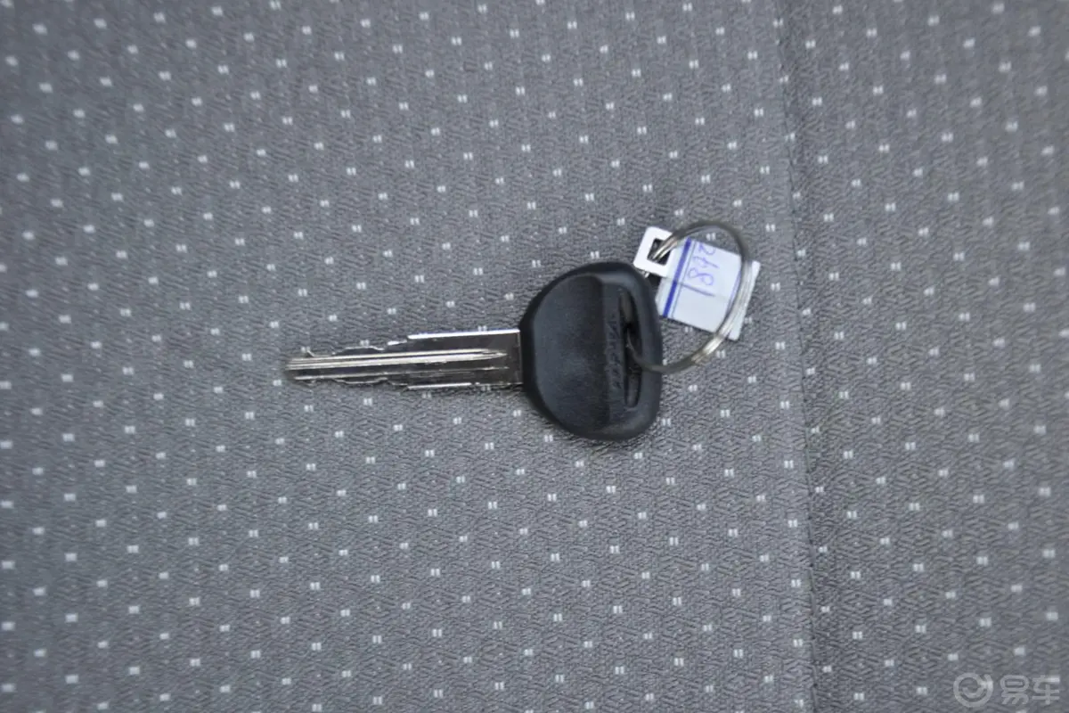 菱智V3 1.5L 手动 7座标准型II钥匙