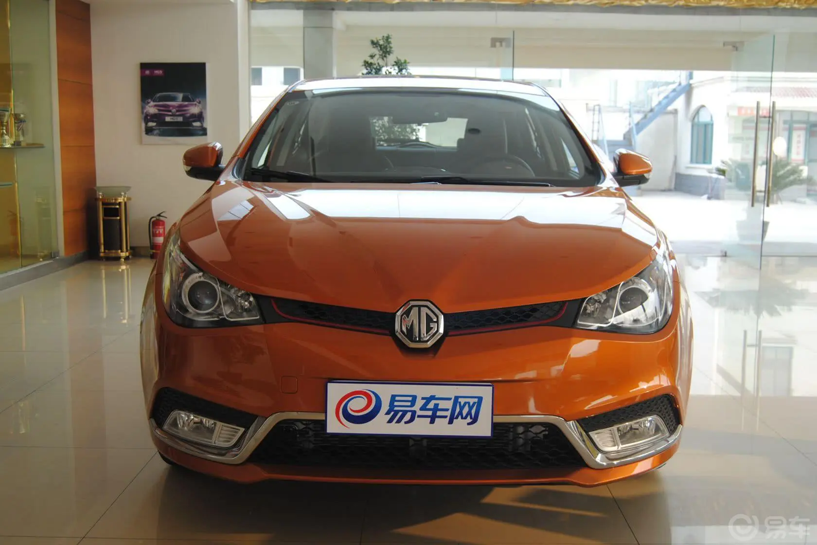 MG51.5T 自动 豪华型正前水平