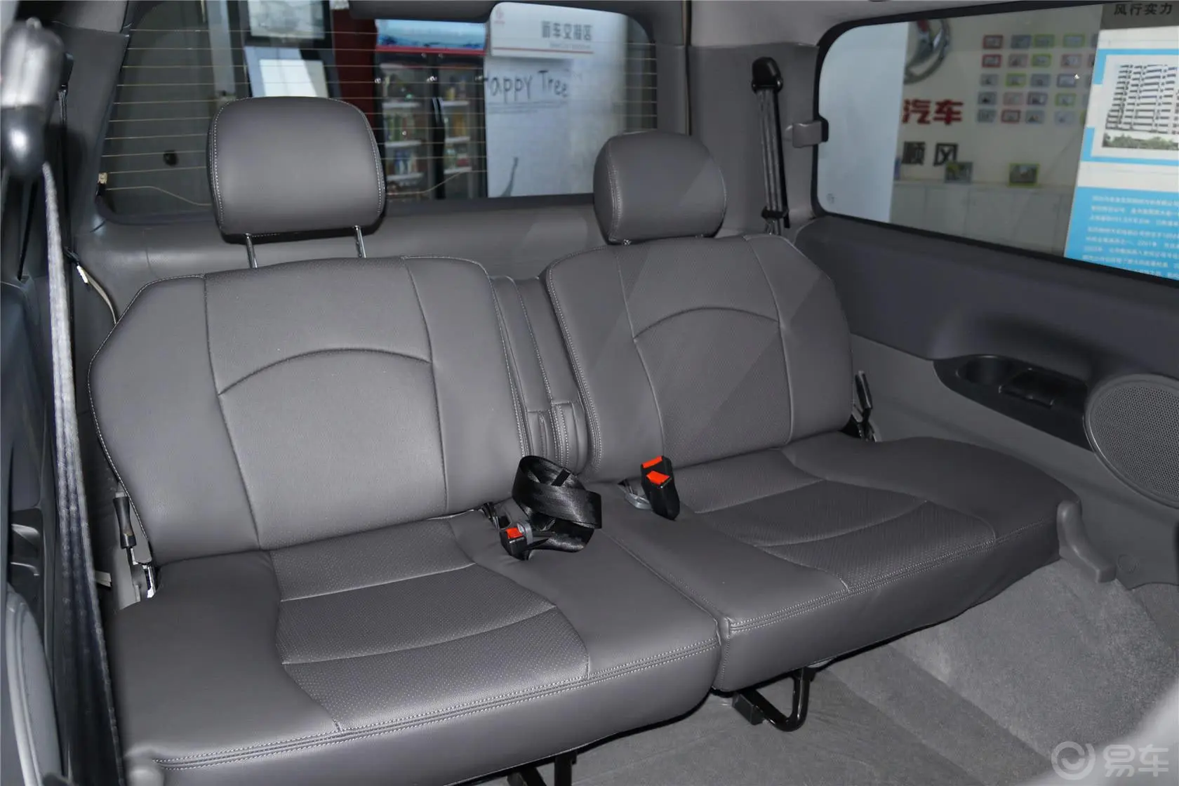 菱智M5-Q3 2.0L 手动 7座长轴豪华型后排座椅