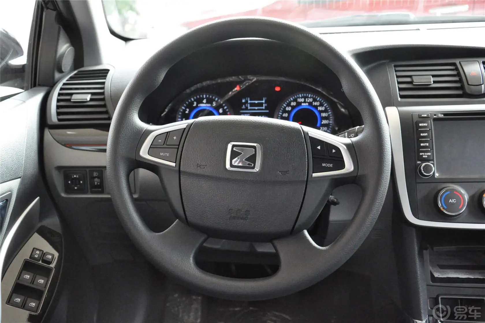 众泰Z3001.5L 驾值版 手动 舒适型方向盘