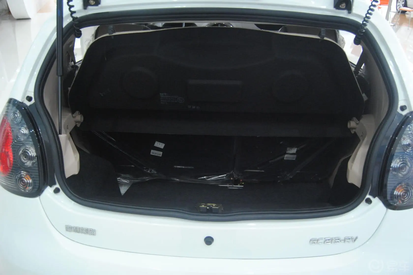 经典熊猫1.3L 手动 舒适型Ⅱ行李箱空间