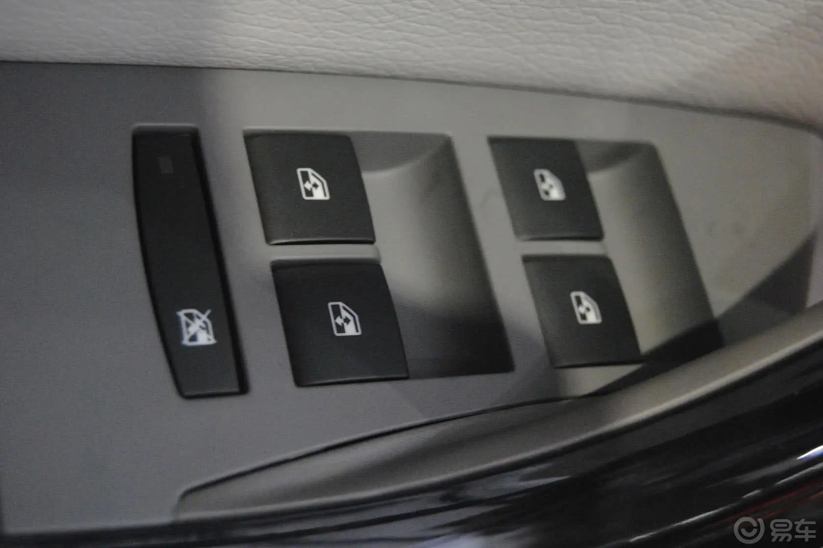 英朗XT 1.6L 自动 舒适版车窗升降键