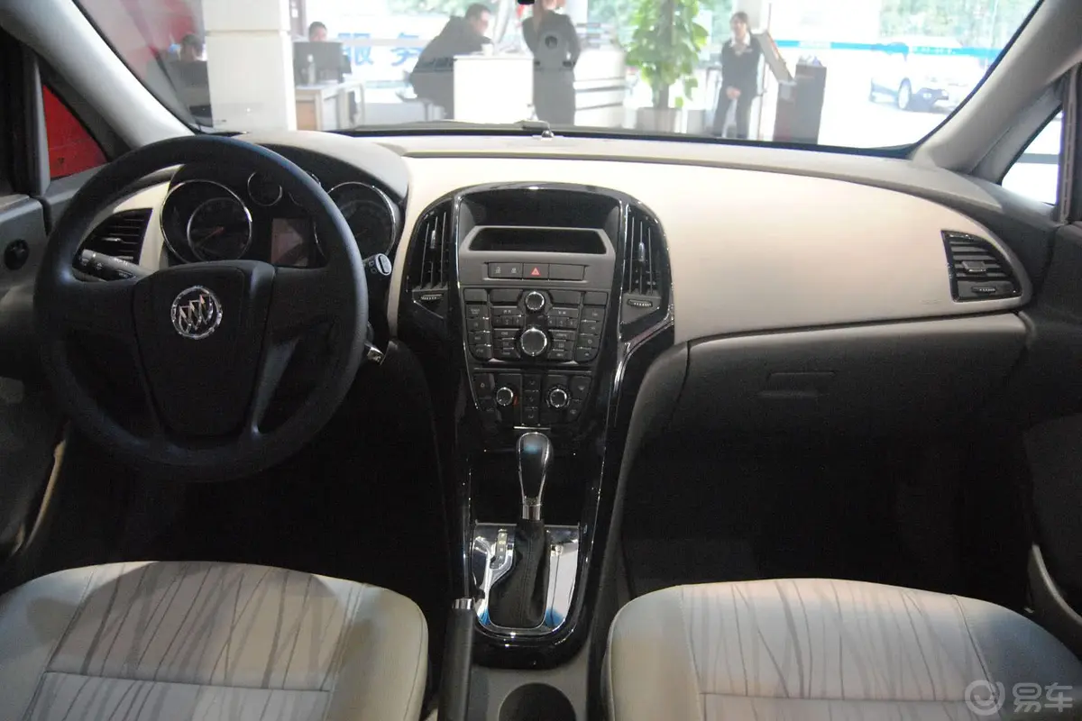 英朗XT 1.6L 自动 舒适版中控台驾驶员方向