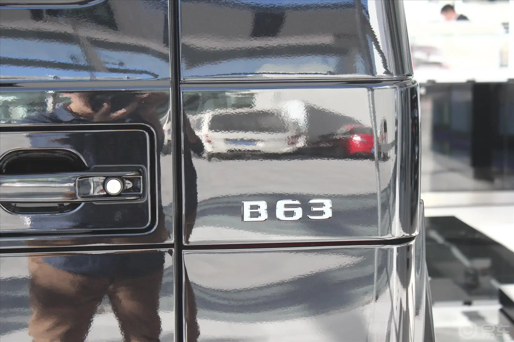 博速G级B63(GV8 620)尾标