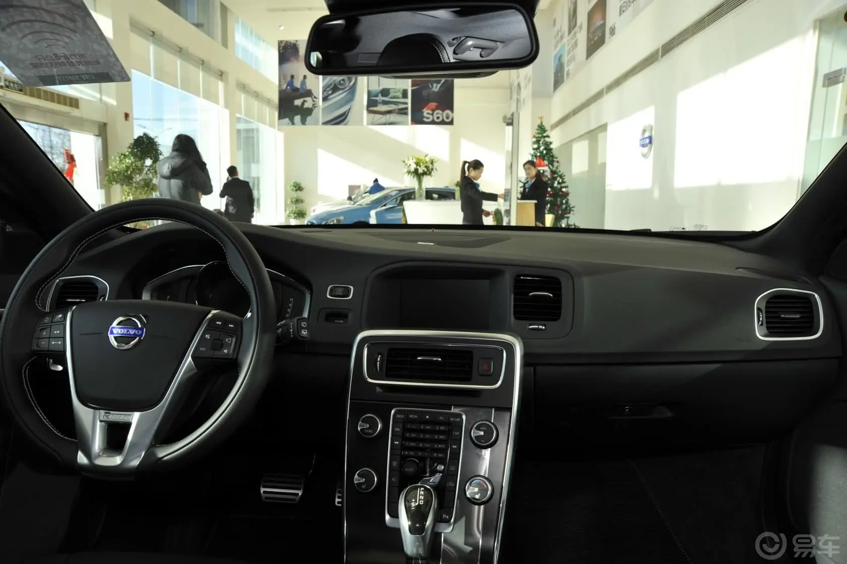 沃尔沃V60T6 AWD 个性运动版车窗升降键