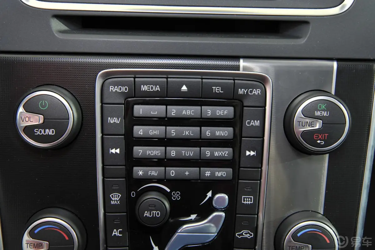 沃尔沃V60T6 AWD 个性运动版音响