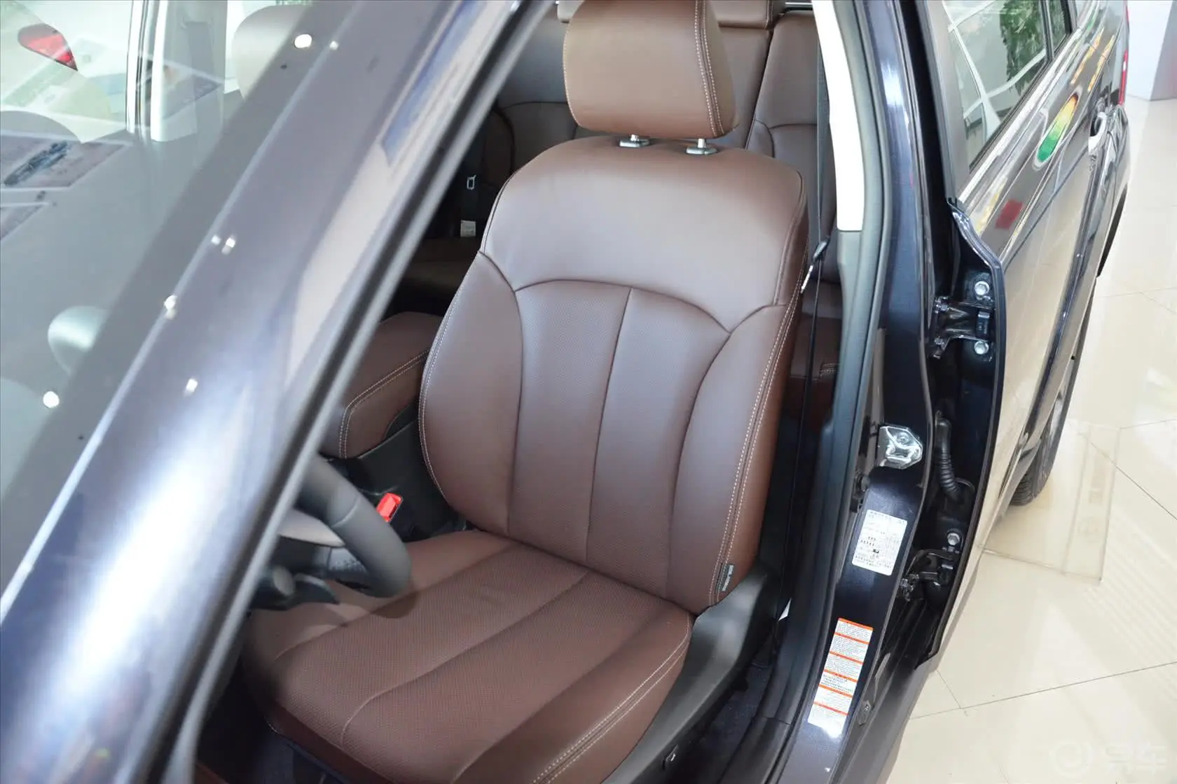 傲虎3.6R 豪华版驾驶员座椅